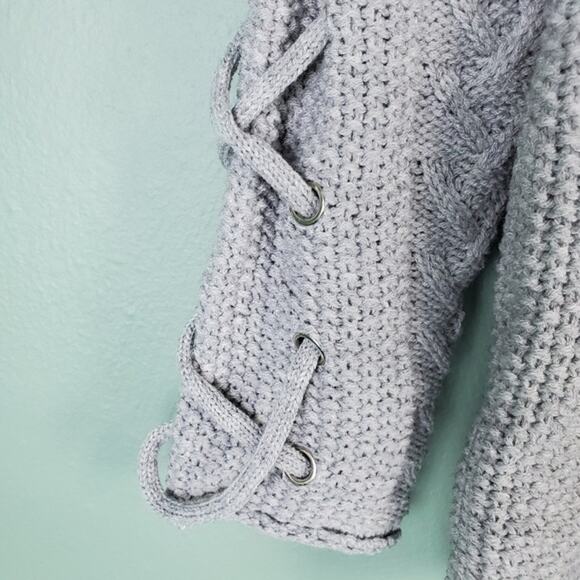 John + Jenn Heather Grey Cable Knit Maternity Laced Sleeve Sweater Size Medium - Picture 4 of 6